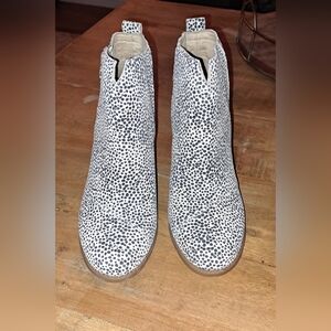 Toms Black and White Ankle Booties with Speckled Design